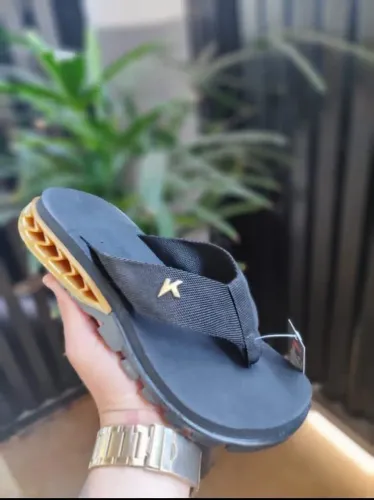 Chinelo Masculino Confortável e Moderno
