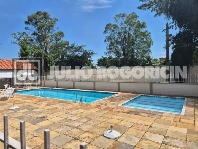 Freguesia Apartamento 3 quartos sendo 1 suíte, varanda, dependência completa com infra, va