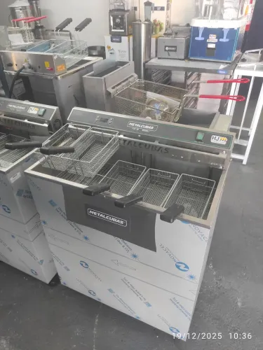 Bh Fritadeira industrial 5 cestos 10Mil Wats 