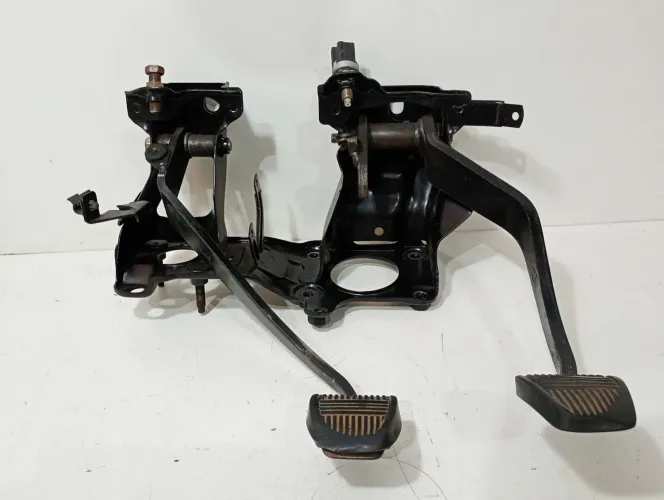 Pedaleira Com Pedais Hilux 1999 2.8 Cabine Dupla