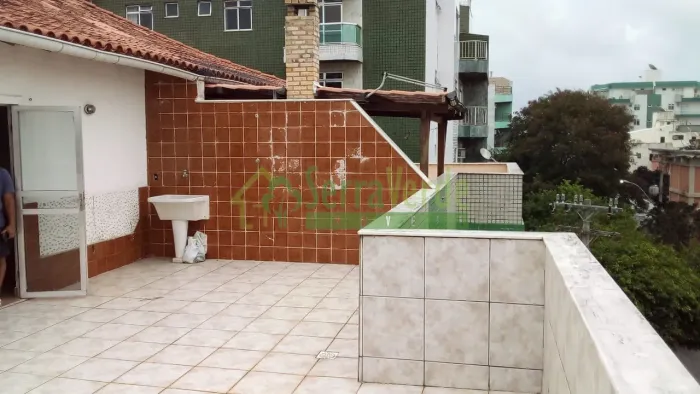 CABO FRIO (BAIRRO BRAGA, EXCELENTE COBERTURA PRÓXIMA A PRAIA DO FORTE)