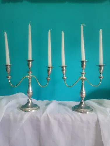 Antigo par de Castiçal/ Candelabro três braços - Old English Silver plate <br>