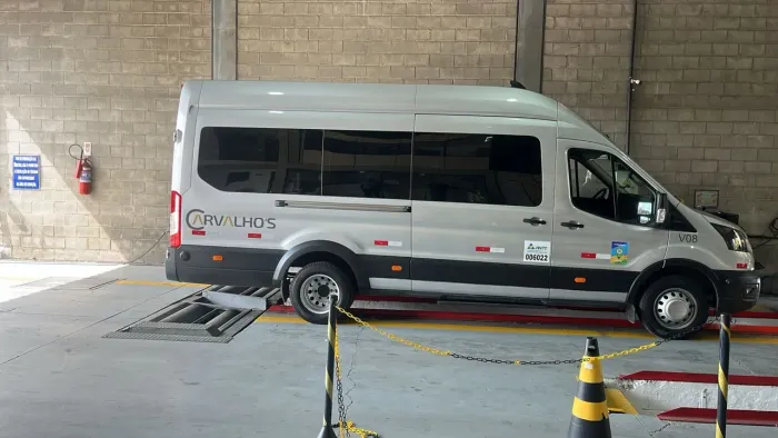 Ford Transit 20 lugares