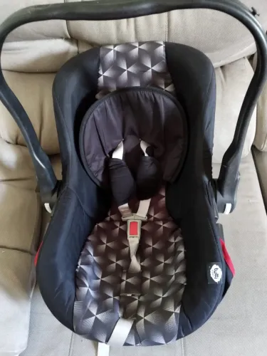 NA Bebê conforto Tutti Baby e outros modelos 