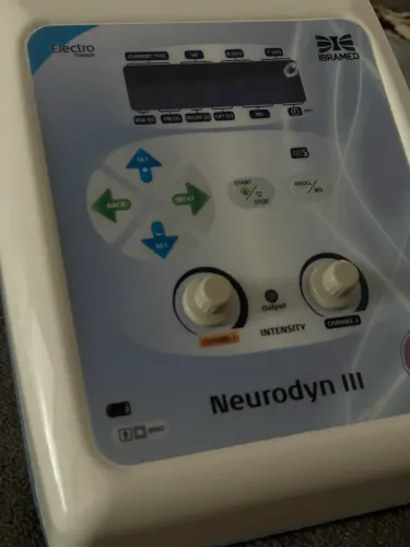 Neurodyn III Ibramed - Aparelho de Eletroterapia (TENS e FES) + Acessórios