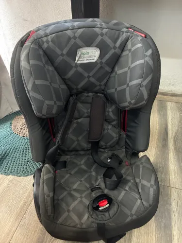 Vende-se cadeirinha de carro em ótimo estado