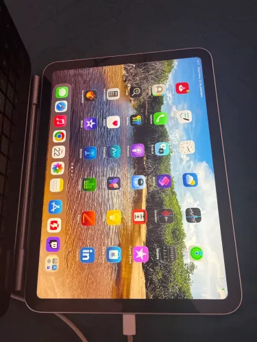 Apple iPad muito novo na garantia + Caneta + capa teclado