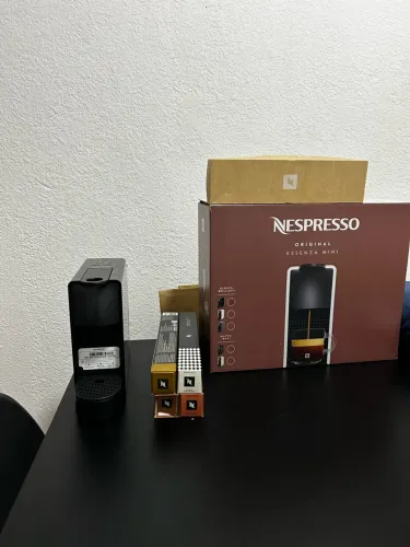 Cafeteria Nespresso Original Ezzenza Mini