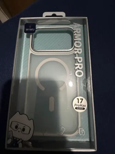 Case armor pro 17 pro max 