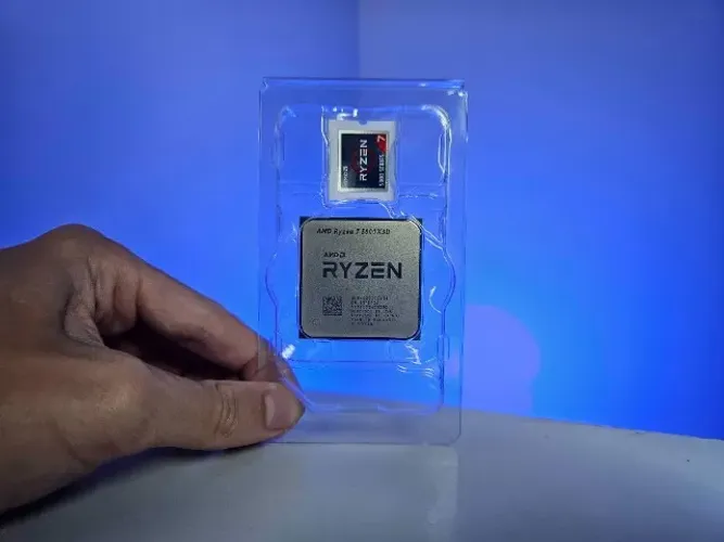 AMD Ryzen 7 5800X3D