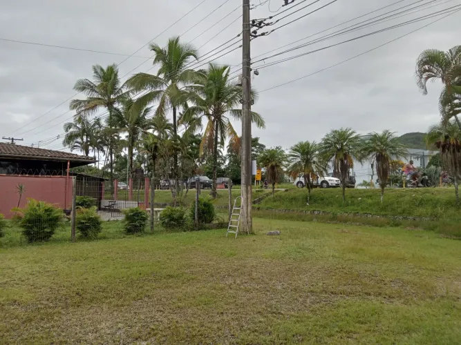 Terreno de 560m² no Itaguá em Ubatuba