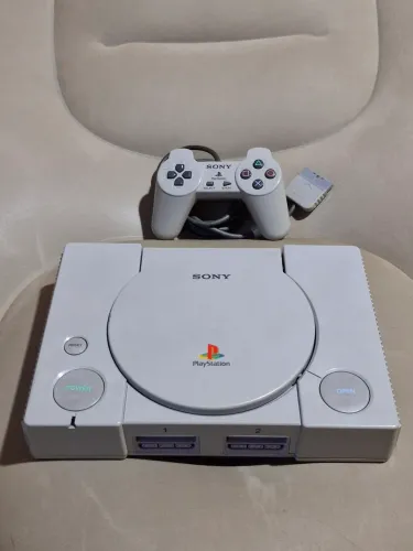 Playstation 1 fat modelo 1001 desbloqueado 