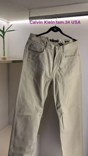 Roupas nova e seminovas em excelente estado.