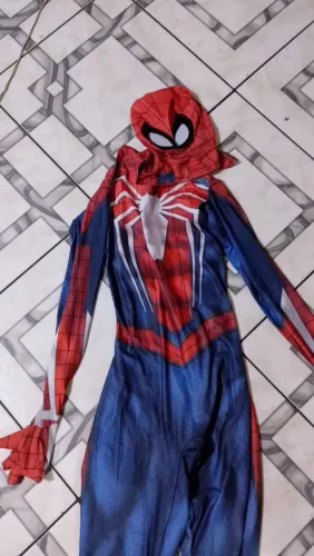 VENDO TRAJE DO HOMEM-ARANHA 