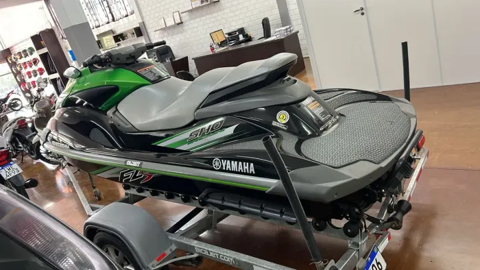 Yamaha fzs sho