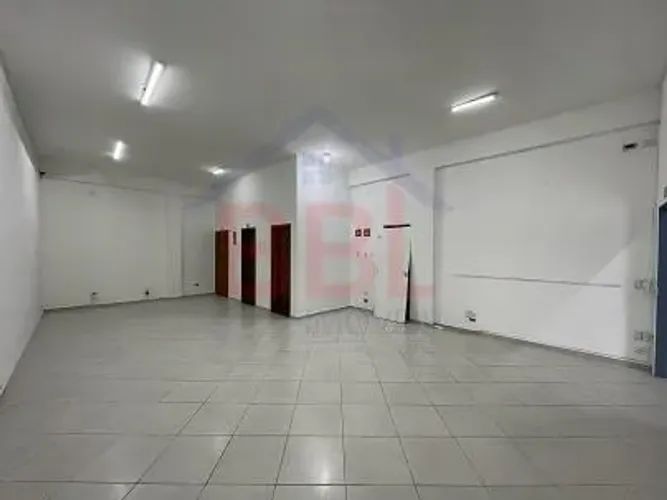 Comercial para Locação em Arujá, Jardim São José, 2 banheiros, 3 vagas