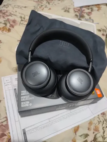 Fone JBL Live 780NC - Lançamento