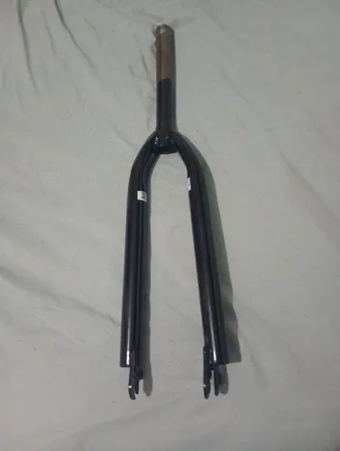 Garfo de bicicleta aro 26 sem rosca