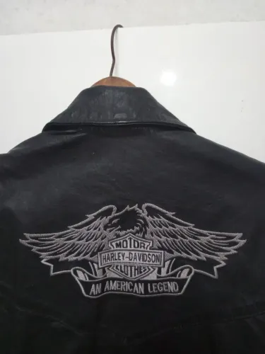 Jaqueta de couro Harley Davidson usada