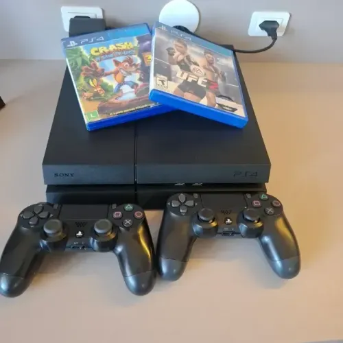 ps4 fat completo: 500gb, 2 controles e 3 jogos