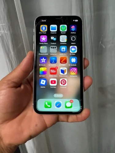 iPhone XR 128 gigas único dono