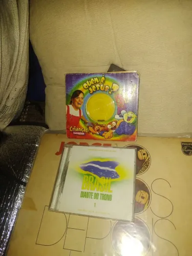 Diante do Trono Cd Gospel, Lote 2u, original, bom estado.