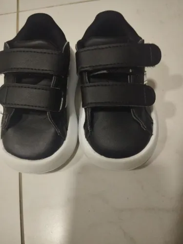 Vendo,tênis masculino bebê,nº17.Novo.