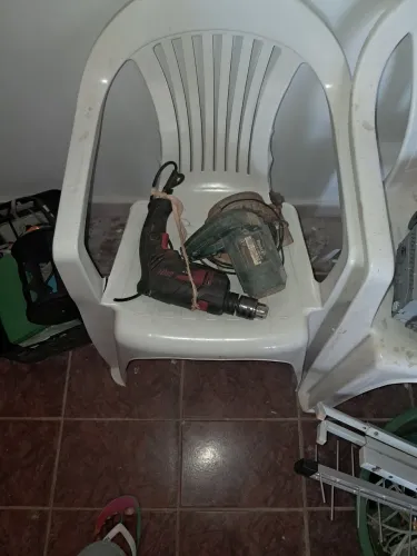 Ferramenta de trabalho maquita furadeira e som automotivo  