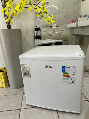 Frigobar 45L mideia 220v