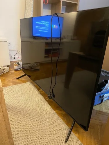 Vendo Televisão Samsung 55 polegadas. Em perfeitas condições com apenas dois anos de uso.