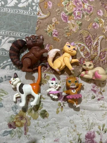 Lote de pets bichinhos dos filmes da Barbie