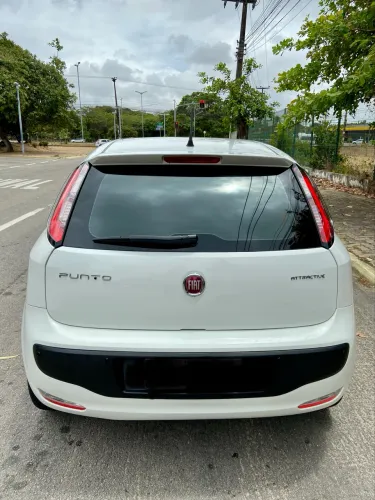 Fiat Punto Attractive Italia 1.4 F.flex 8V 5P 2016