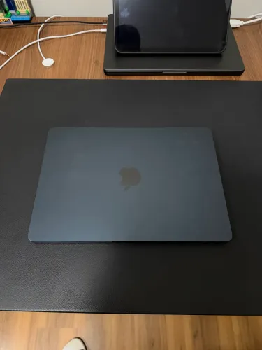 MacBook Air M2 13 polegadas - 16GB RAM - Excelente estado