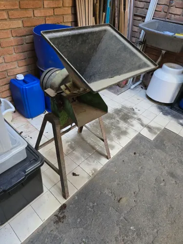 Triturador de capim 220v