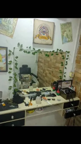 Móveis para barbearia ou salão.