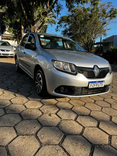 Renault Logan Authentique Hi-flex 1.0 16V 4P 2015