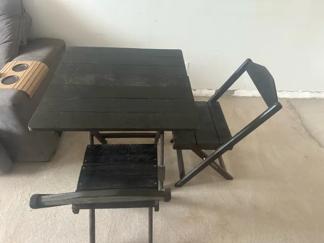 Conjunto Mesa Dobrável de Madeira com 2 Cadeiras - Preto (Varanda e Área Gourmet)