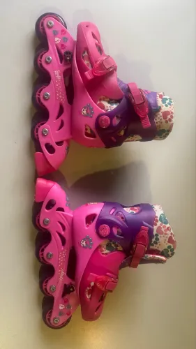 Patins Menina Rosa Barbie infantil 29 ao 32 ( + Brindes especiais )