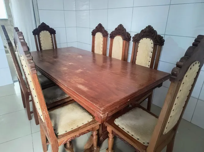 Mesa antiga