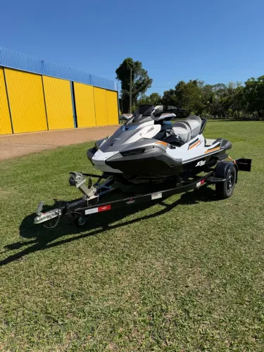 Jetski Kawasaki 160 c/ som e carretinha