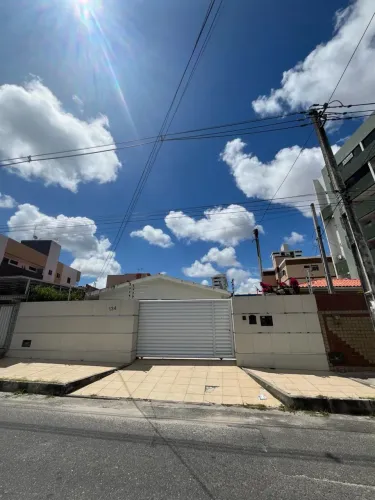 Vende-se casa completa e mobiliada, Bancários