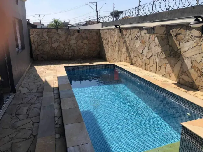 Casa para Locação no Campos do Conde com 04 suítes