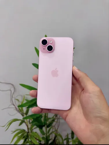 iPhone 15