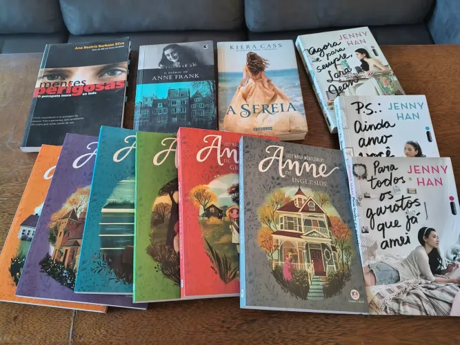 Lote de livros- Anne de Green Gables + Jenny Han + Outros