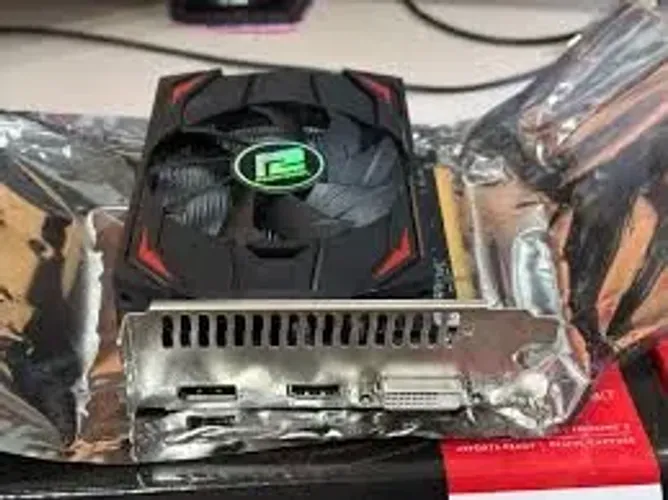 Placa de Vídeo RX 550 2gb gddr5 red dragon