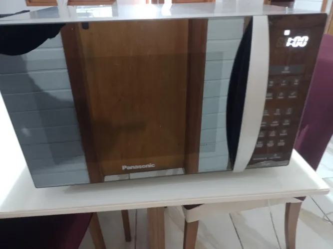 Vendo microondas Panasonic inox espelhado 220 volts 
