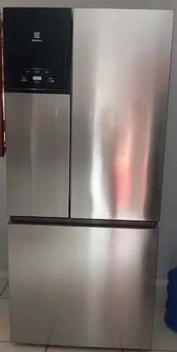 Geladeira Electrolux 3 portas