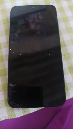Celular em ótimo estado somente trocar a tela