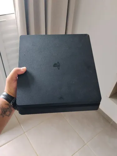 PS4 1000GB (SEM CONTROLE)