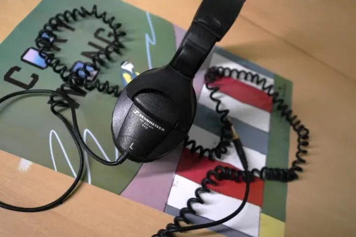 Fone de Ouvido Sennheiser HD 280 PRO Preto Monitor de Áudio Estúdio Over